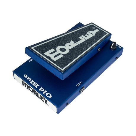 Rex_Brown_Old_Blue_Wah_07
