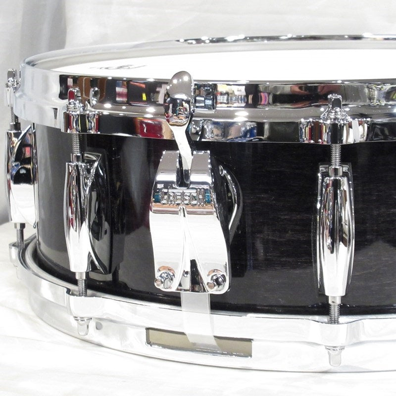 Ridgeland_Snare_Drum_14×5_-_Ebony_Gloss_[GRGL0514S8CLXT_EB]_03