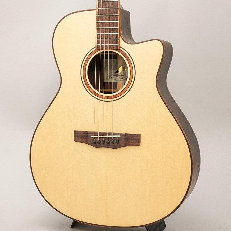SC-32U_Tokio_Uchida_Signature_Model_Morris_01