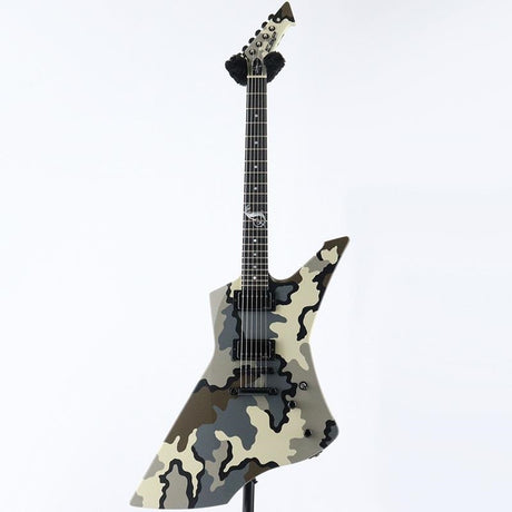 SNAKEBYTE_CAMO_(Kuiu_Camo_Satin)_[SN_E9531252]_[James_Hetfield_Model]_02