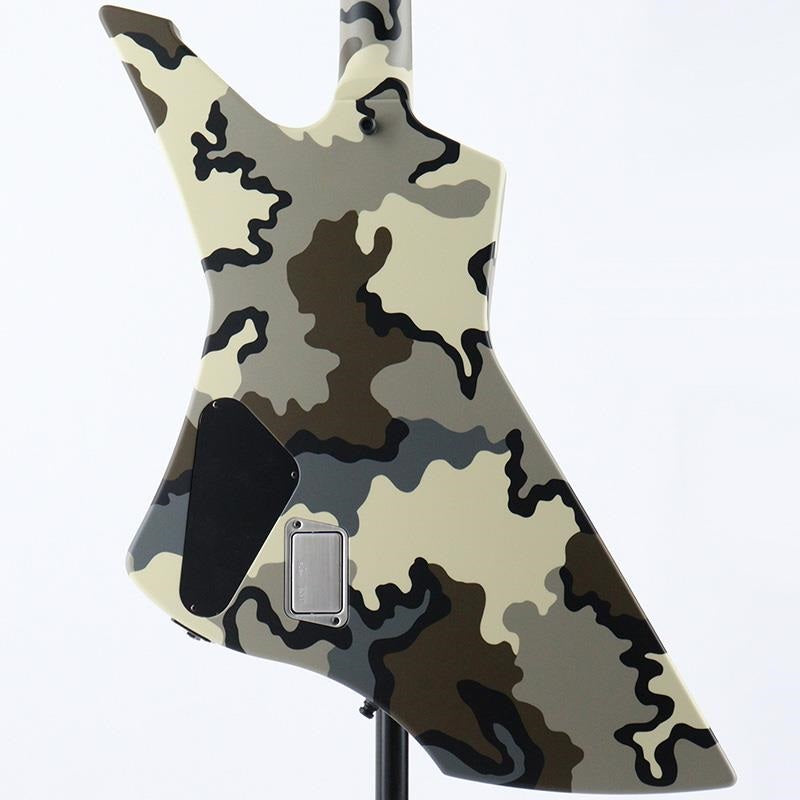 SNAKEBYTE_CAMO_(Kuiu_Camo_Satin)_[SN_E9531252]_[James_Hetfield_Model]_04