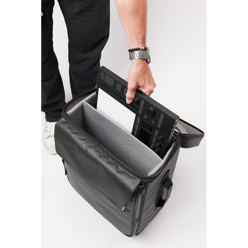 SOLID_BLAZE_CABIN-TROLLEY_[Equipment_Record_Trolley]_(Magma)_05