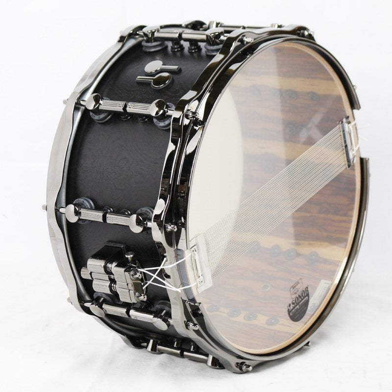 SQ2_14x7_Beech_Medium_Snare_Drum_-_Semi_Gloss_Dark_Roots___Black_Parts_04