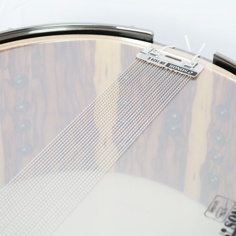 SQ2_14x7_Beech_Medium_Snare_Drum_-_Semi_Gloss_Dark_Roots___Black_Parts_07