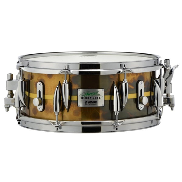 SSD-13575BG_SDB2_0_[Benny_Greb_Signature_Snare_2_0___Premium_Brass_Shell_13×5_75]_01