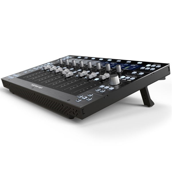 SSL_UF-8_8-Channel_Fader_Physical_Controller_for_DAWs_04