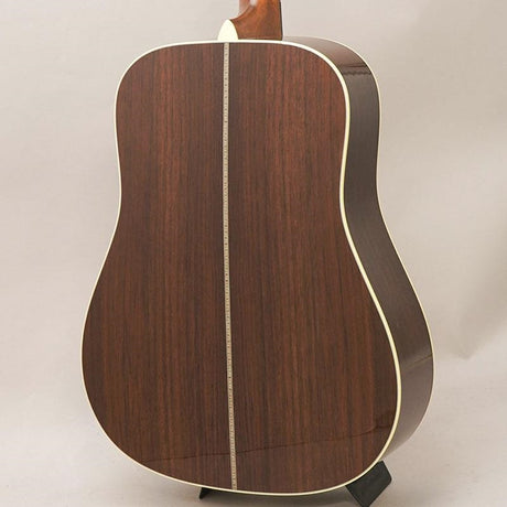SUPER_HD-28_Martin_02