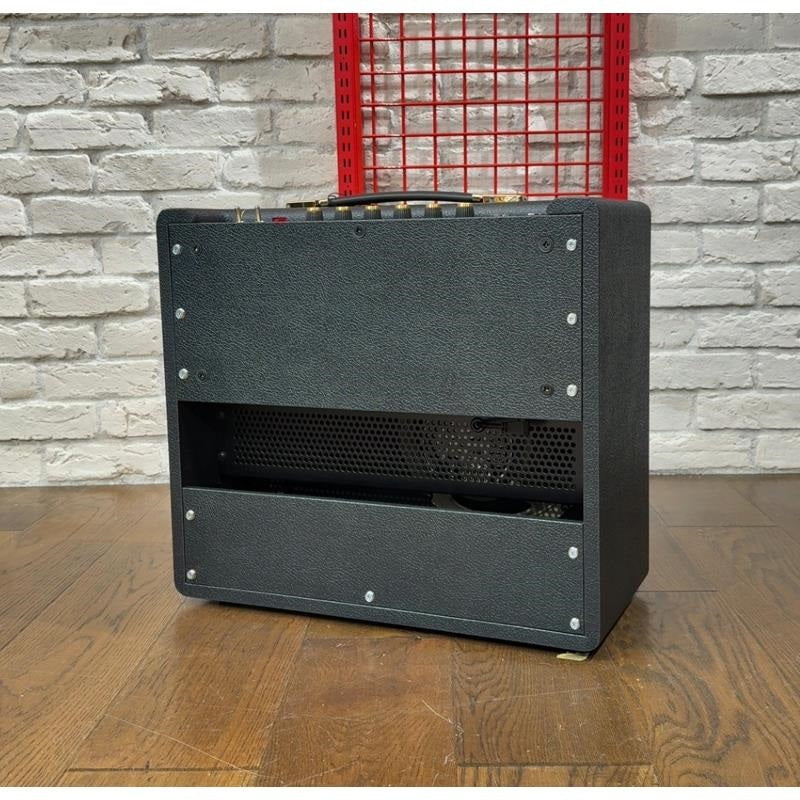 SV20C_[Studio_Vintage]_(Marshall_Combo_Amplifier)_02