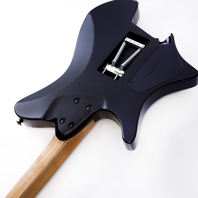 Salen_Classic_NX_6_Tremolo_Black_07