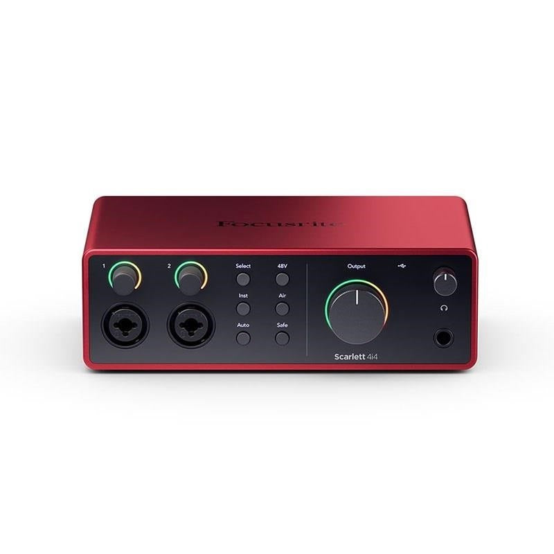 Scarlett_4i4_gen4_+_OYAIDE_High-Quality_USB_Cable_Set_(Type_C_to_C_1_0m)_(4-in_4-out_USB-C_Audio_Interface)_(Focusrite)_(Oyaide)_05