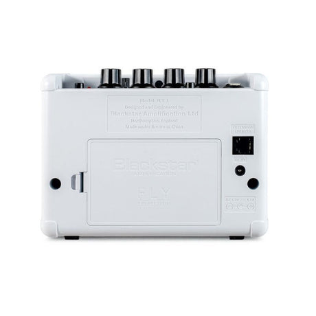 [Scheduled_for_release_on_March_25th]_FLY3_MONOCHROME_04