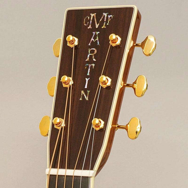 [Selected_by_Staff]_000-42_Standard_#2993349_Martin_11