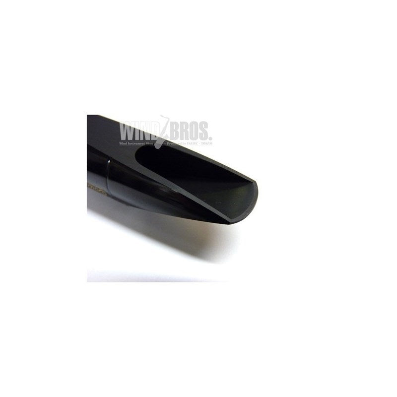 Selmer_Soloist_Alto_Saxophone_Mouthpiece__Opening__G__02