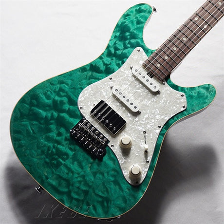 Sonnet_Custom_Studio_(Emerald_Eyes)_01