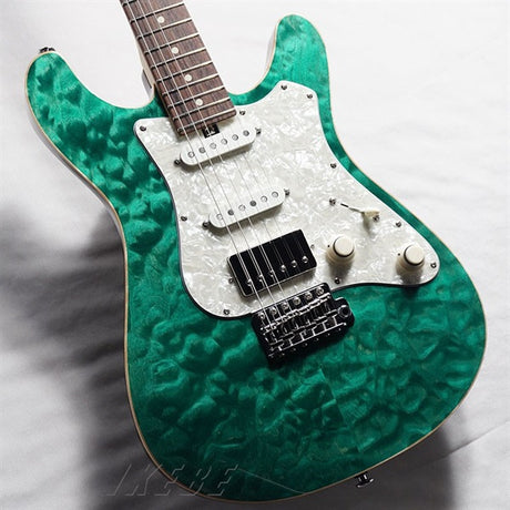 Sonnet_Custom_Studio_(Emerald_Eyes)_03