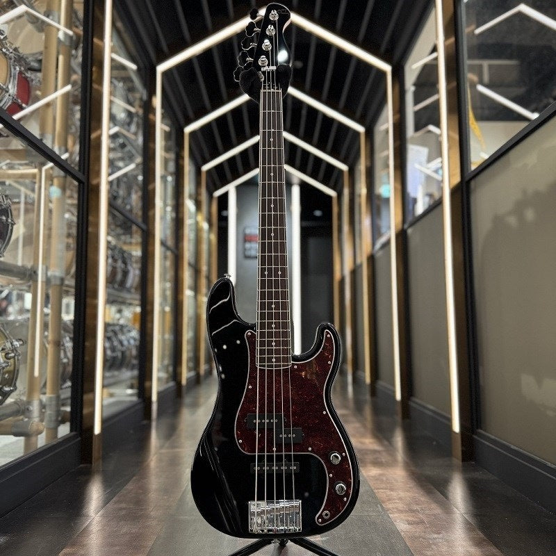 Standard_Series_Beta_PJ5_XL_(Black)_10