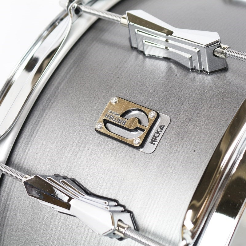 TALISMAN_SNARE_14×6_5_[TAL-14-65-SN]_[Nicko_McBrain_signature]_07