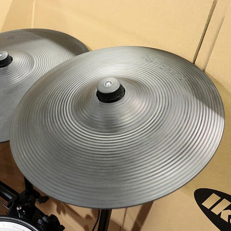 TD-17KVX2_+_MDS-COM_[V-Drums_Kit_+_Drum_Stand]_[Exhibition_Clearance_Price]_05