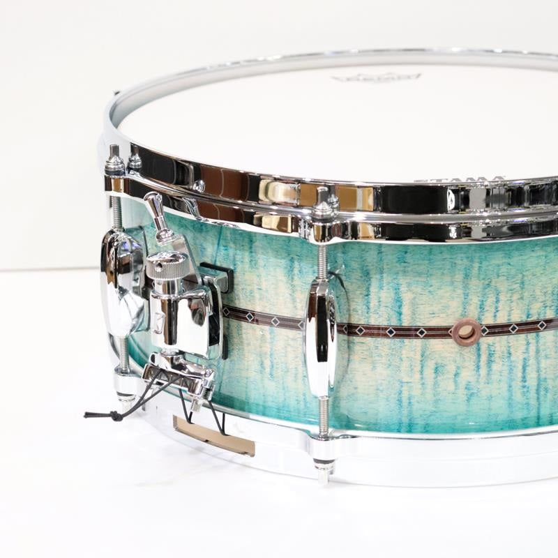 TMS1455DR-ECB_[STAR_Maple_14''×5_5''_Snare_Drum_-_Emerald_Sea_Curly_Maple_Burst]_[Made_in_Japan]_03