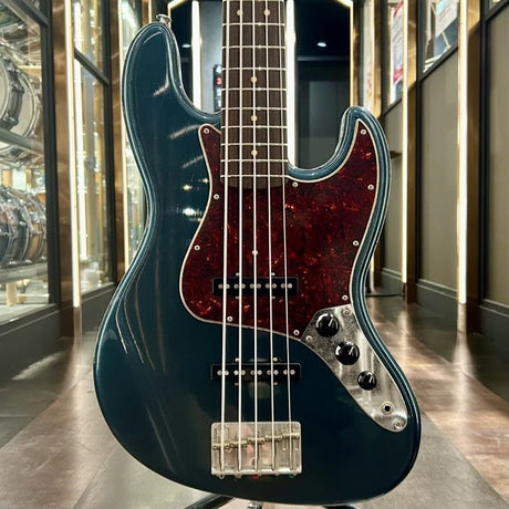 Trad_Master_Series_Beta_J5_(Old_Teal_Green_Metallic_Light_Aged)_01