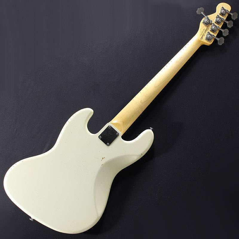 Trad_Master_Series_Beta_J5_(Vintage_White_Light_Aged)_02