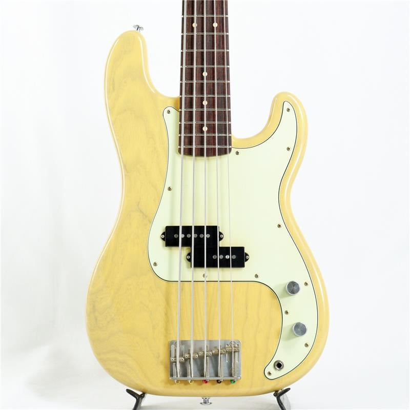 Trad_Master_Series_Beta_P5_Ash_(White_Blond_Light_Aged)_01