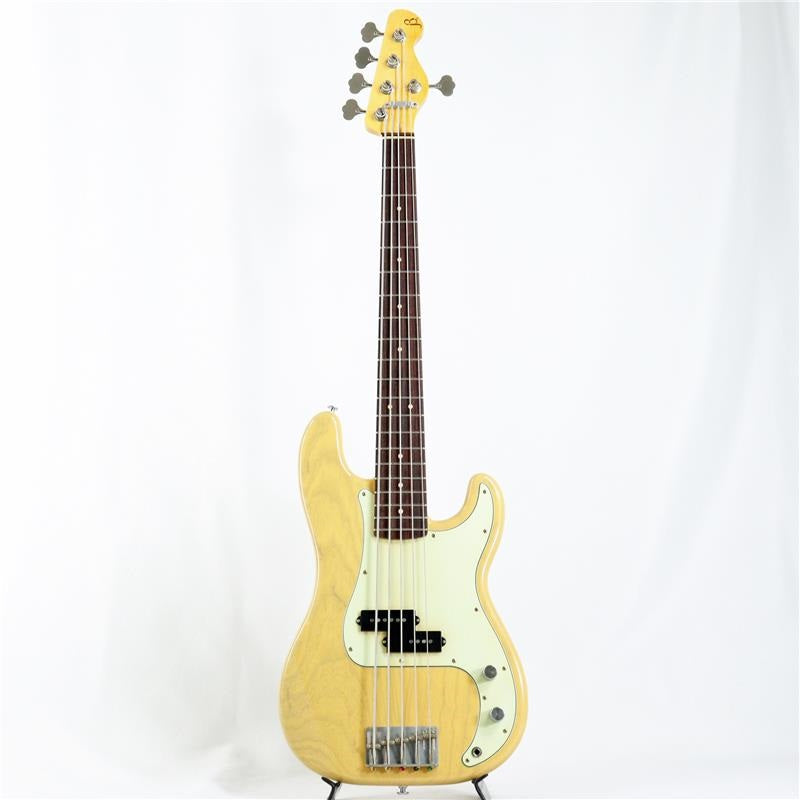 Trad_Master_Series_Beta_P5_Ash_(White_Blond_Light_Aged)_02