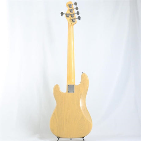 Trad_Master_Series_Beta_P5_Ash_(White_Blond_Light_Aged)_06