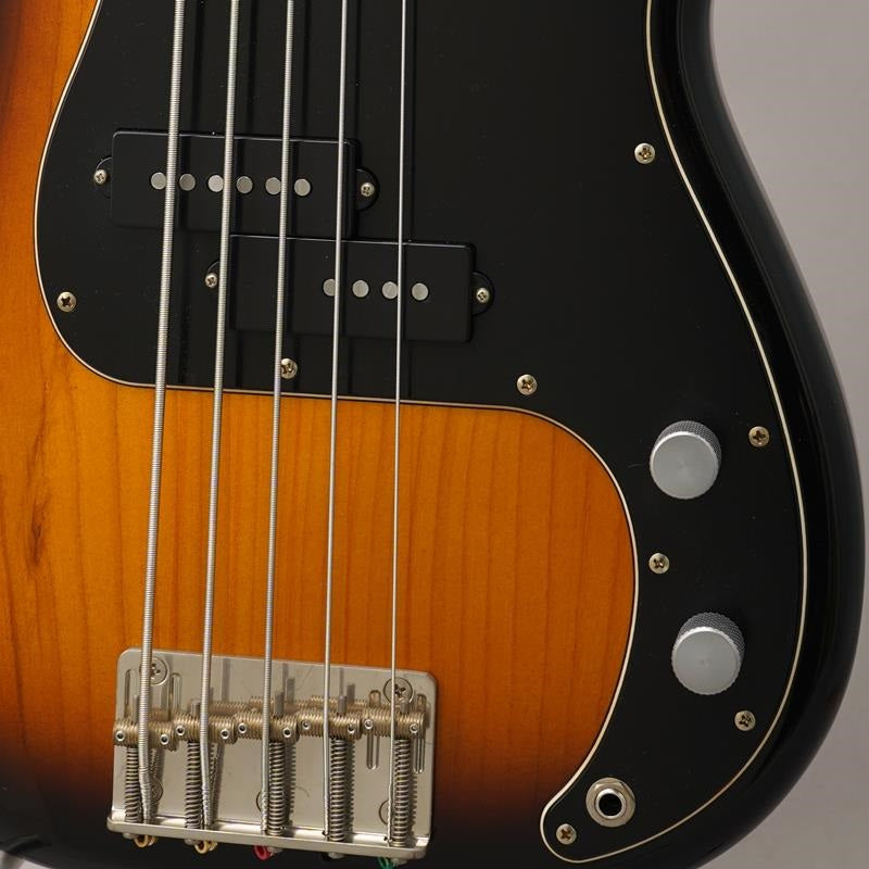 Trad Master Series Beta P5 (2Tone Sunburst/Light Aged) by BLACK
