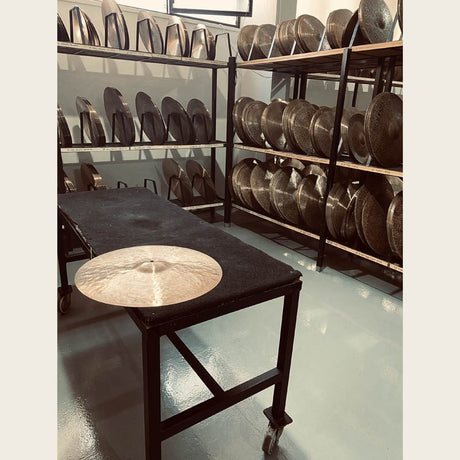Traditional_Dark_HiHat_17_pair_[Top__1180g_Bottom__1387g]_[2024_Turkey_Factory_Tour_Selected_Product]_11