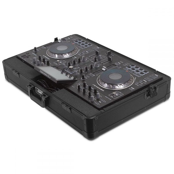 U93013BL_Ultimate_Pick_Foam_Flight_Case，_XL，_Black_[Compatible_with_XDJ-RR，_Traktor_Kontrol_S4_MK3，_etc_]_04