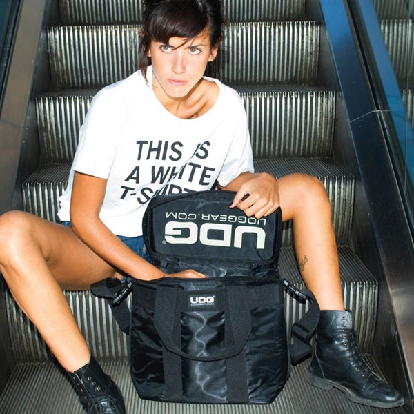 U9500_Ultimate_Starter_Bag_[Stores_up_to_50_Records]_03