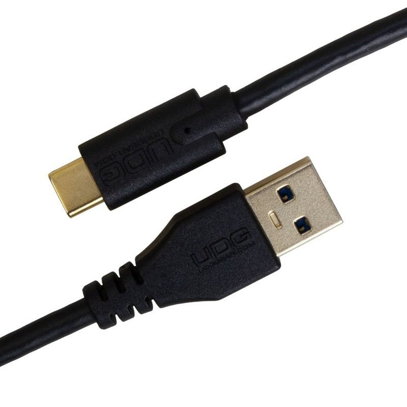 U98001BL_Ultimate_USB_Cable_3_0_CA_Black_Straight_1_5m_02