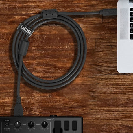 U98001BL_Ultimate_USB_Cable_3_0_CA_Black_Straight_1_5m_07