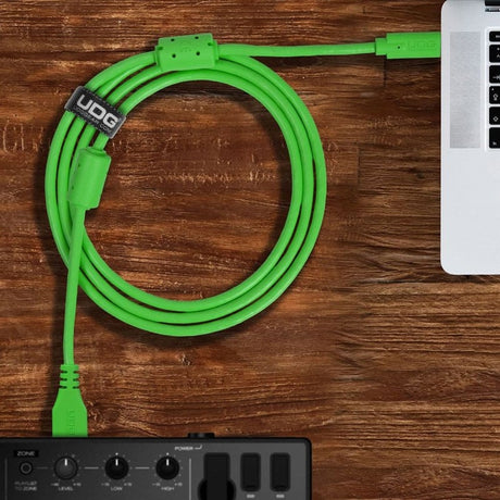 U98001GR_Ultimate_USB_Cable_3_0_CA_Green_Straight_1_5m_07