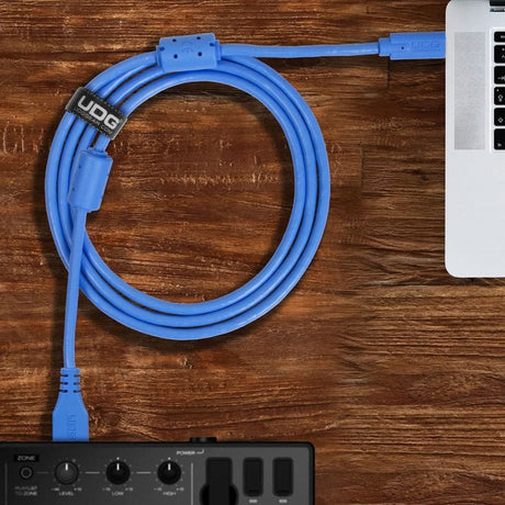 U98001LB_Ultimate_USB_Cable_3_0_CA_Blue_Straight_1_5m_07