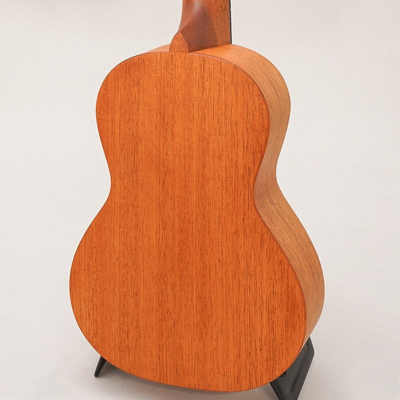 UC-M1_(Japanese-made_concert_ukulele)_by_K_Yairi_02