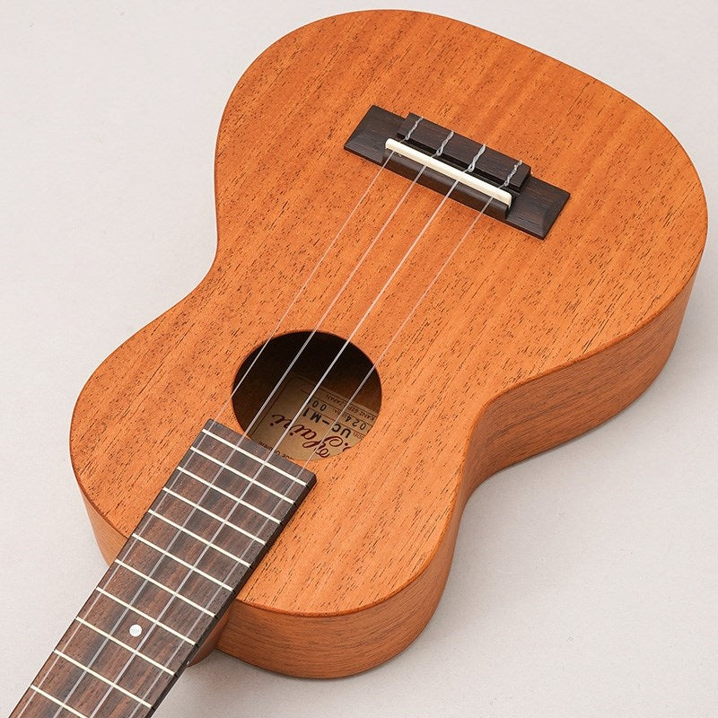 UC-M1_(Japanese-made_concert_ukulele)_by_K_Yairi_05