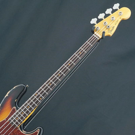 USED_1961_Jazz_Bass_Heavy_Relic_(Super_Faded_Aged_Bleached_3-Color_Sunburst)_05