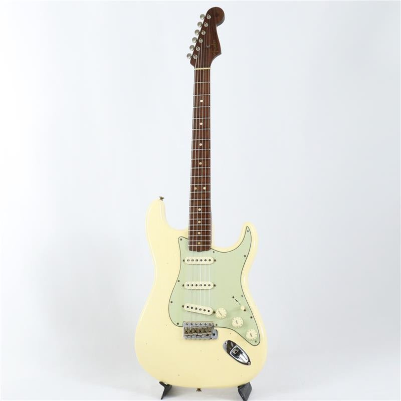 USED_1963_Stratocaster_Journeyman_Relic_Rosewood_Neck_2023_(Aged_Vintage_White)_[SN_R132954]_02