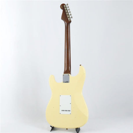 USED_1963_Stratocaster_Journeyman_Relic_Rosewood_Neck_2023_(Aged_Vintage_White)_[SN_R132954]_03