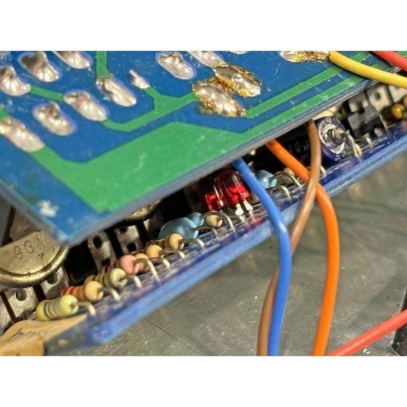 USED_1989's_The_Guv'nor_07