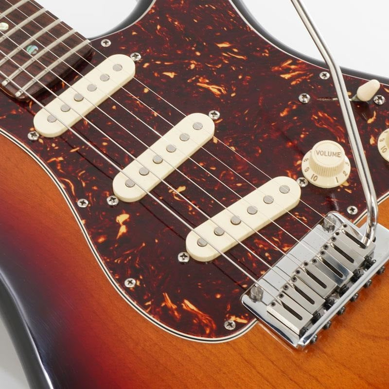 USED_American_Deluxe_Stratocaster_SCN_(3-Tone_Sunburst_R)_[SN__DZ9344123]_09