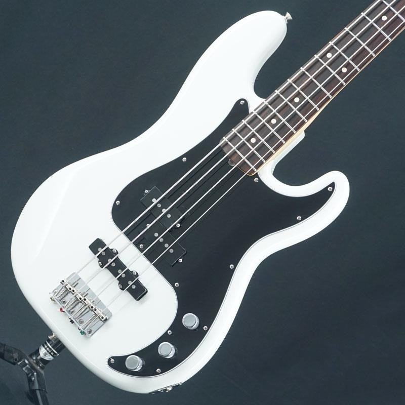 USED_American_Performer_Precision_Bass_(Arctic_White_Rosewood)_01