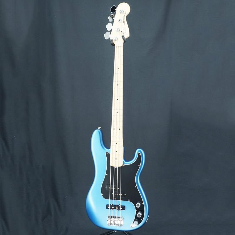 USED_American_Performer_Precision_Bass_(Satin_Lake_Placid_Blue)_03