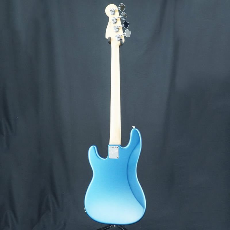 USED_American_Performer_Precision_Bass_(Satin_Lake_Placid_Blue)_04