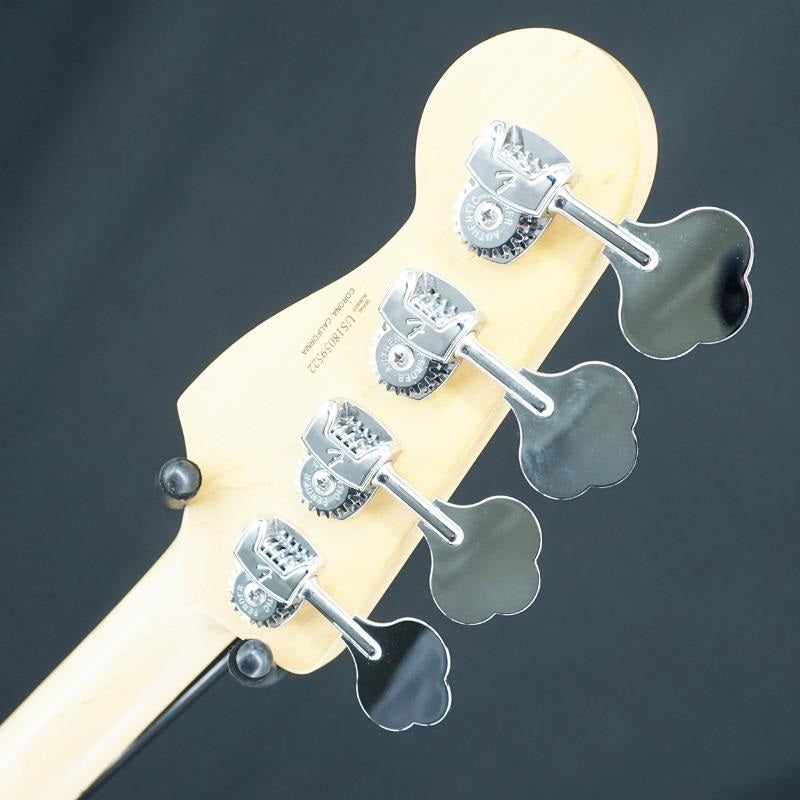 USED_American_Performer_Precision_Bass_(Satin_Lake_Placid_Blue)_08