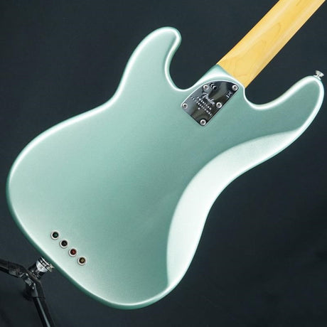 USED_American_Professional_II_Precision_Bass_(Mystic_Surf_Green_Rosewood)_02