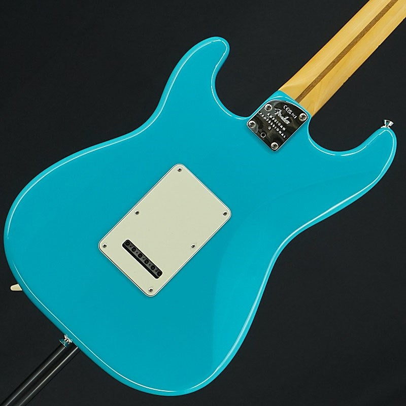 USED_American_Professional_II_Stratocaster_(Miami_Blue_Maple)_[SN_US2024050228]_02