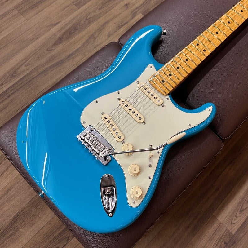 USED_American_Professional_II_Stratocaster_(Miami_Blue_Maple)_[SN_US2024050228]_09